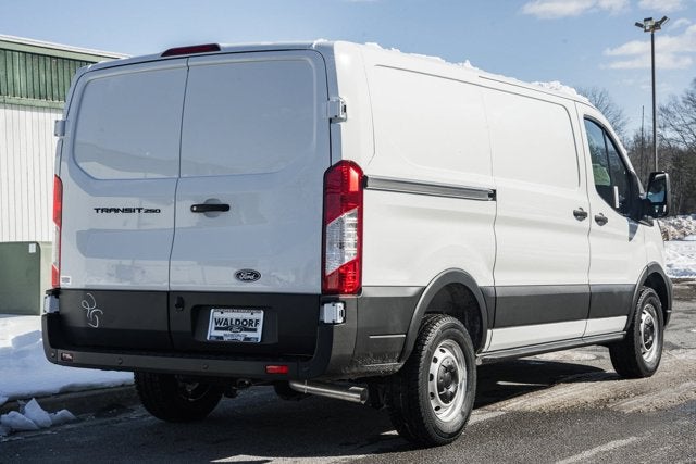 2026 Ford Transit Cargo Van T-250 130" Low Rf 9150 GVWR RWD
