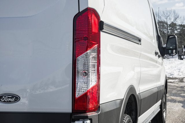 2026 Ford Transit Cargo Van T-250 130" Low Rf 9150 GVWR RWD