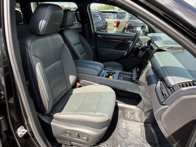 2024 GMC Acadia AWD AT4