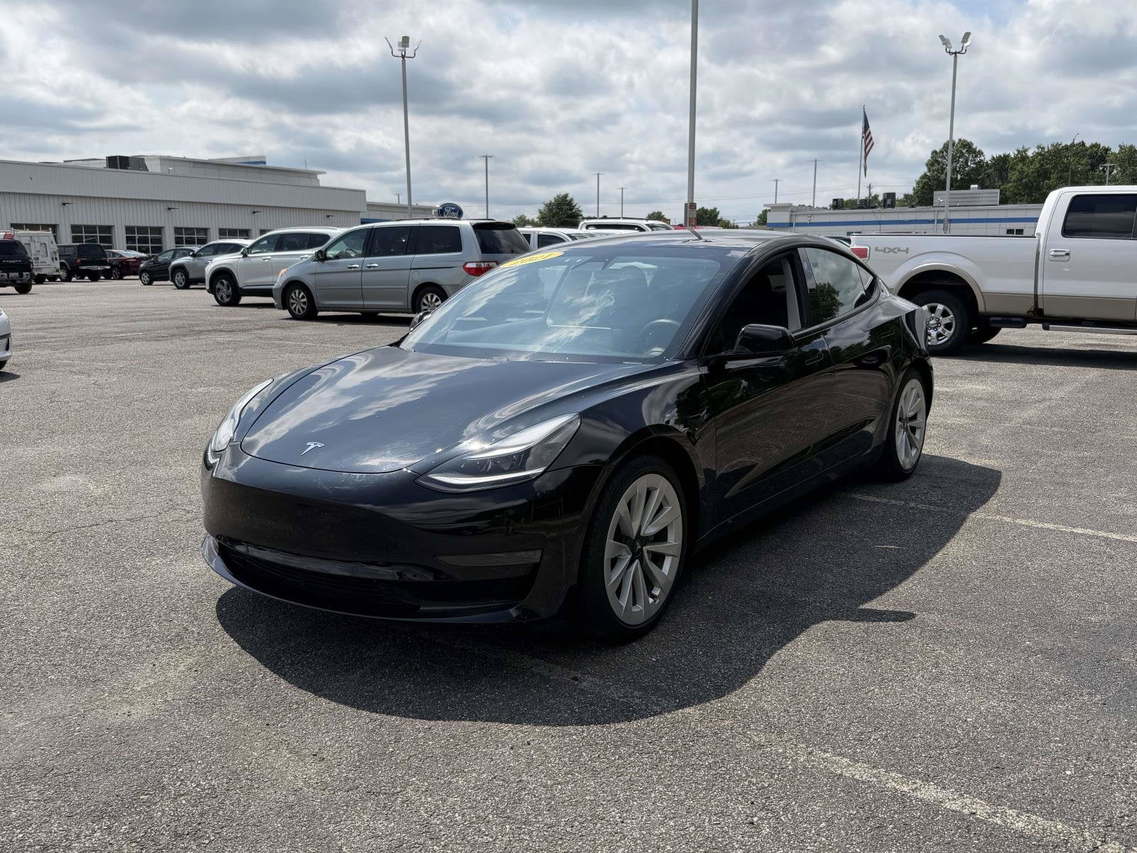2021 Tesla Model 3 Standard Range Plus
