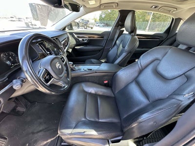 2019 Volvo S90 Momentum