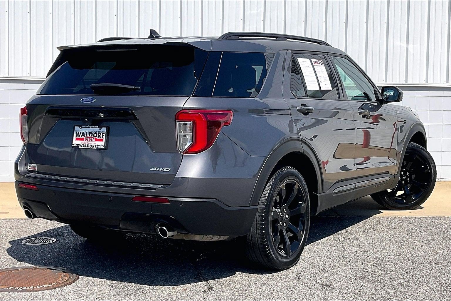 2023 Ford Explorer ST-Line