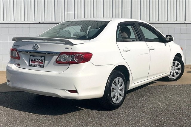 2011 Toyota COROLLA LE
