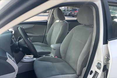 2011 Toyota COROLLA LE