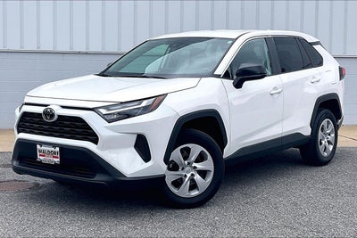 2025 Toyota RAV4 LE