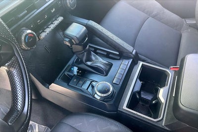 2025 Toyota TACOMA SR5 SR5