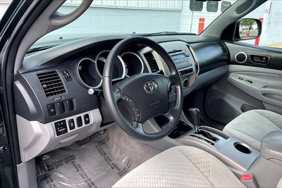 2011 Toyota TACOMA 4WD Double LB V6 AT (Natl)