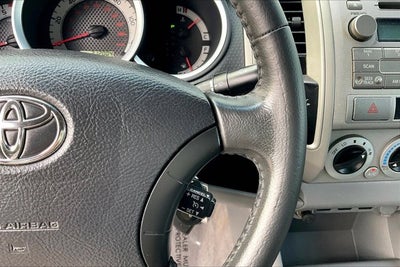 2011 Toyota TACOMA 4WD Double LB V6 AT (Natl)