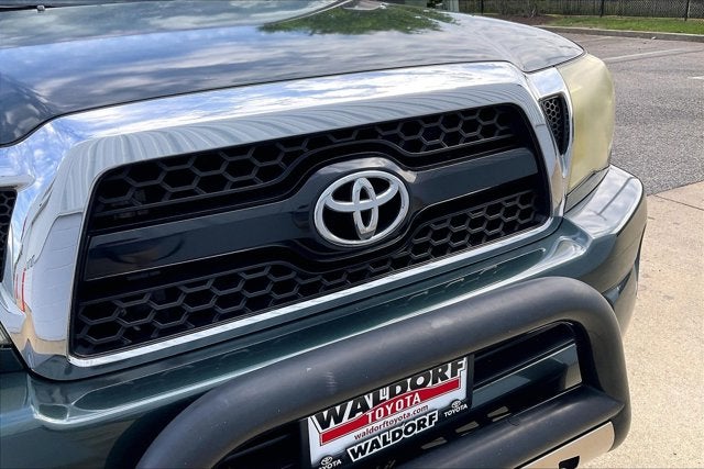 2011 Toyota TACOMA 4WD Double LB V6 AT (Natl)