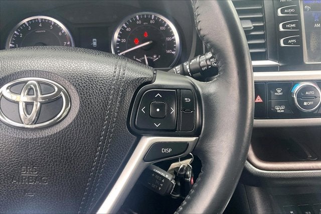 2016 Toyota HIGHLANDER LE Plus