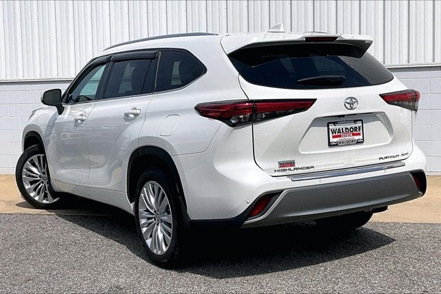2022 Toyota Highlander Platinum