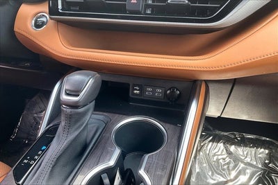 2022 Toyota Highlander Platinum