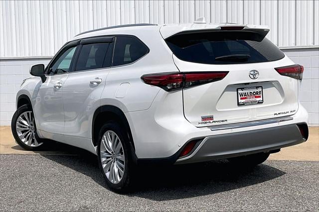 2022 Toyota Highlander Platinum