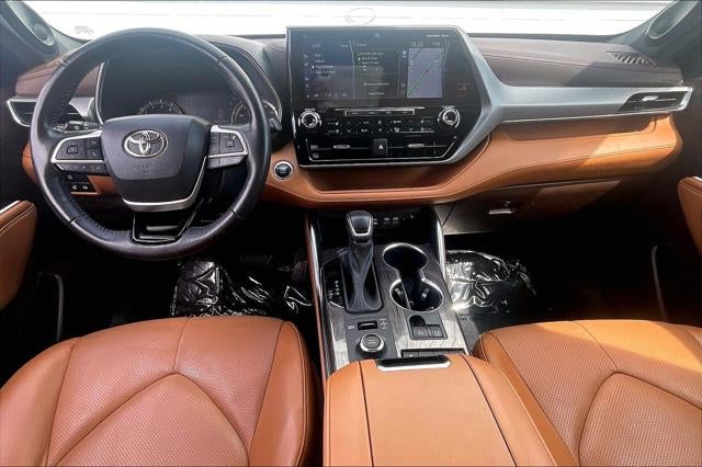2022 Toyota Highlander Platinum