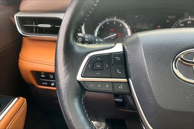 2022 Toyota Highlander Platinum