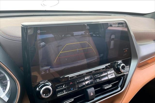 2022 Toyota Highlander Platinum