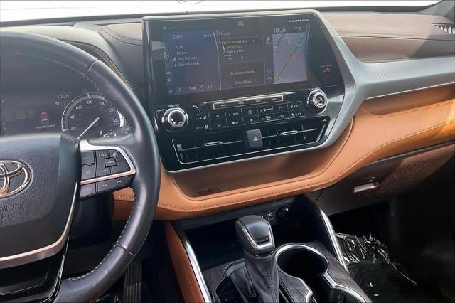 2022 Toyota Highlander Platinum