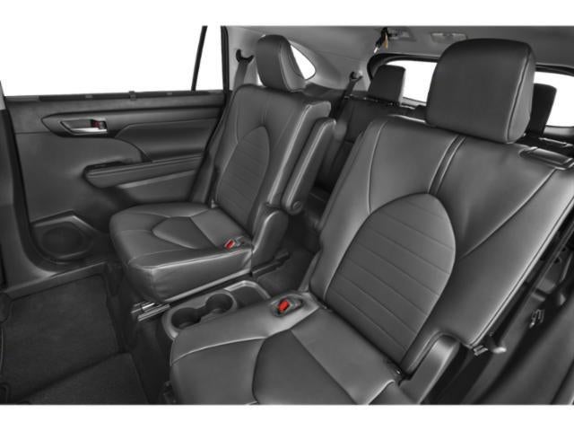 2025 Toyota Highlander XLE