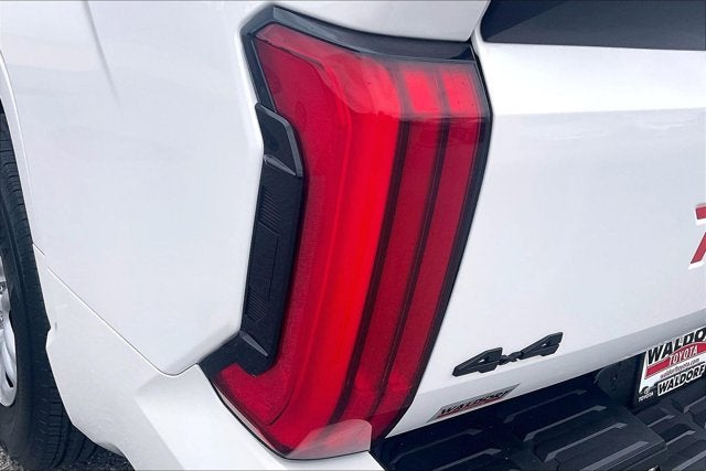 2023 Toyota TUNDRA 4X4 SR