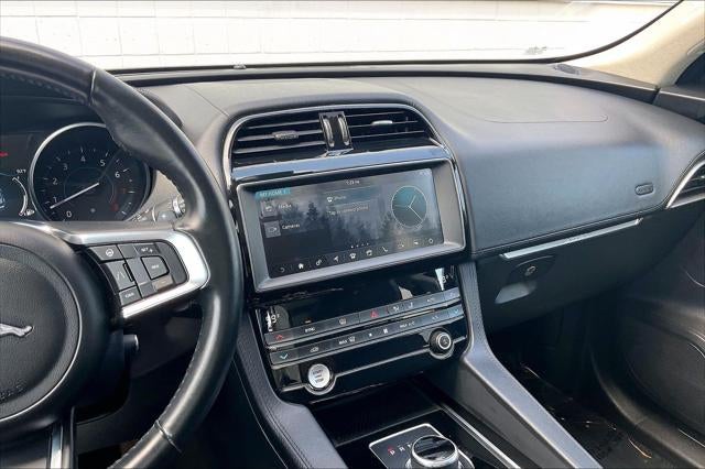 2020 Jaguar F-PACE 30t Prestige