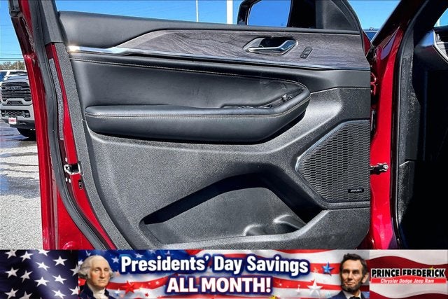 2025 Jeep Grand Cherokee Overland