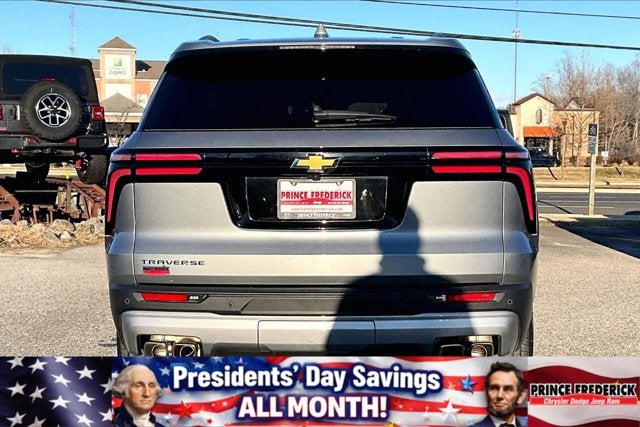 2025 Chevrolet Traverse FWD LT