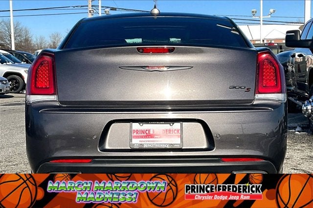 2022 Chrysler 300 300S