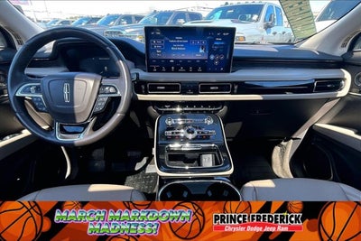 2022 Lincoln Nautilus Reserve