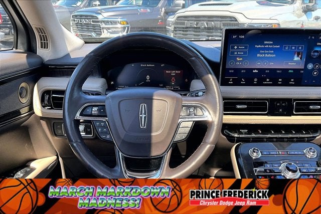 2022 Lincoln Nautilus Reserve