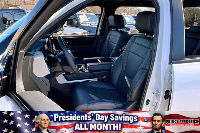 2025 Toyota Tundra 4WD SR5