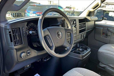 2018 Chevrolet Express Passenger LT