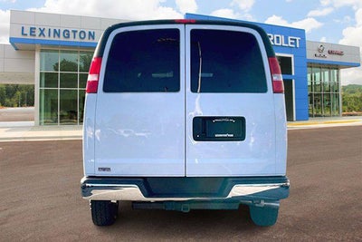 2018 Chevrolet Express Passenger LT