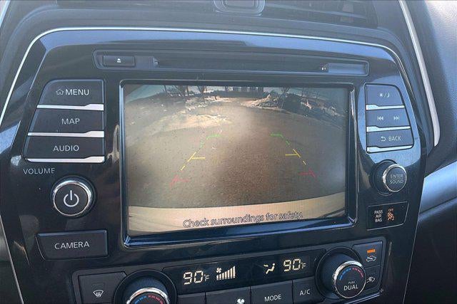 2023 Nissan Maxima SV