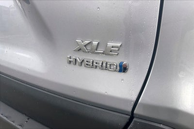 2022 Toyota RAV4 Hybrid XLE