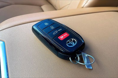 2024 Toyota Highlander Hybrid Platinum