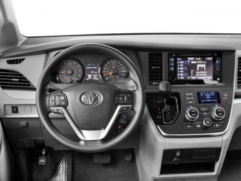2017 Toyota Sienna LE