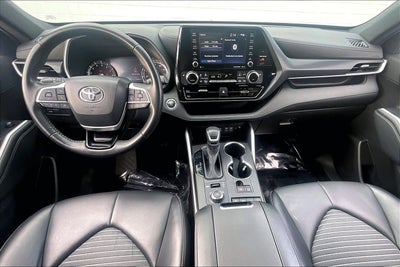 2022 Toyota Highlander XSE