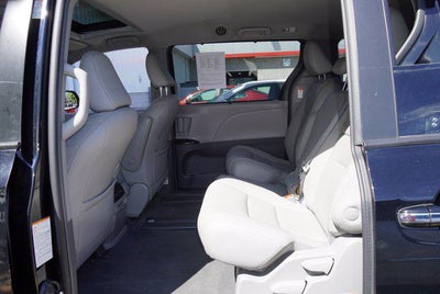 2019 Toyota Sienna XLE