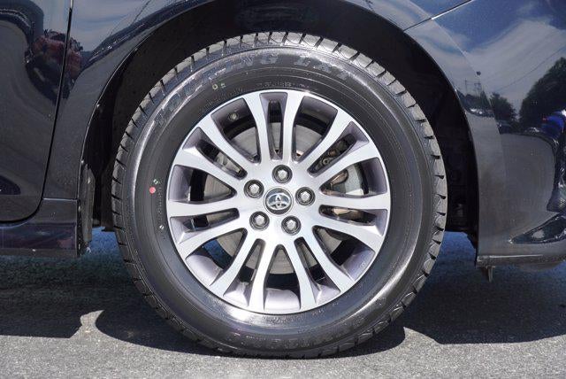 2019 Toyota Sienna XLE