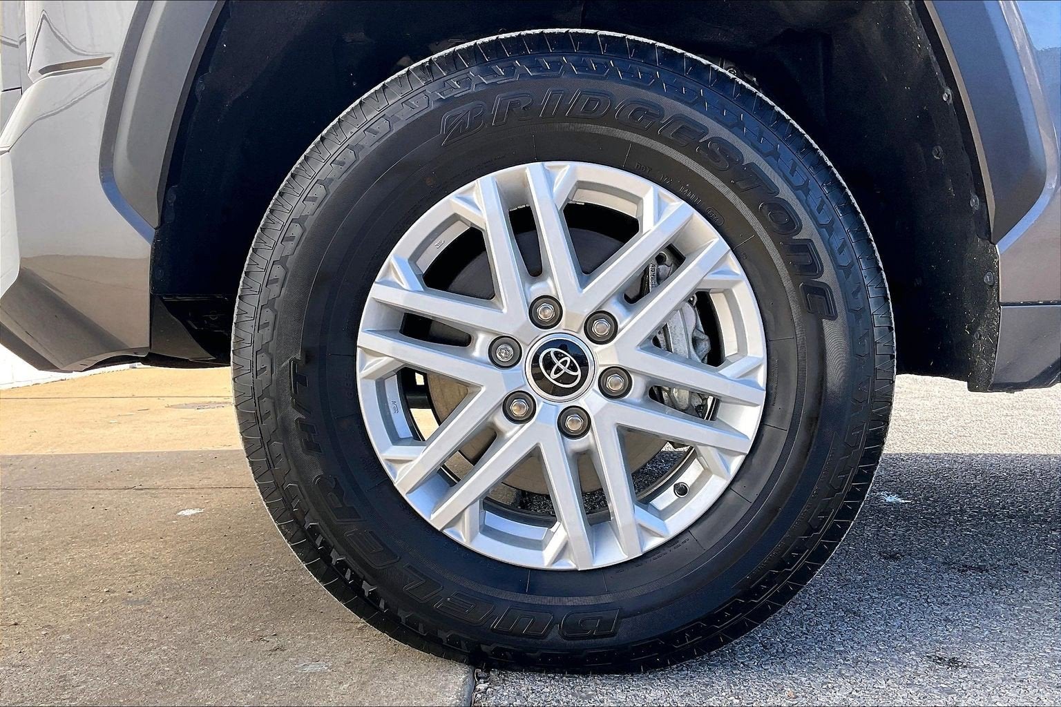 2024 Toyota Tundra SR5