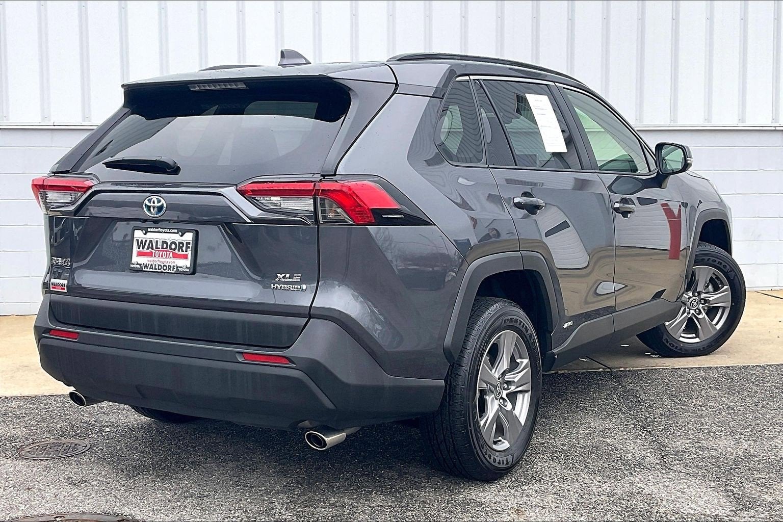 2024 Toyota RAV4 Hybrid XLE