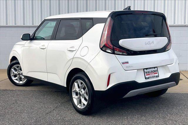 2024 Kia Soul LX