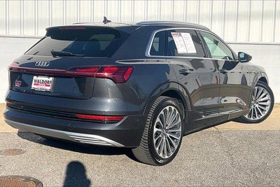 2019 Audi e-tron Prestige