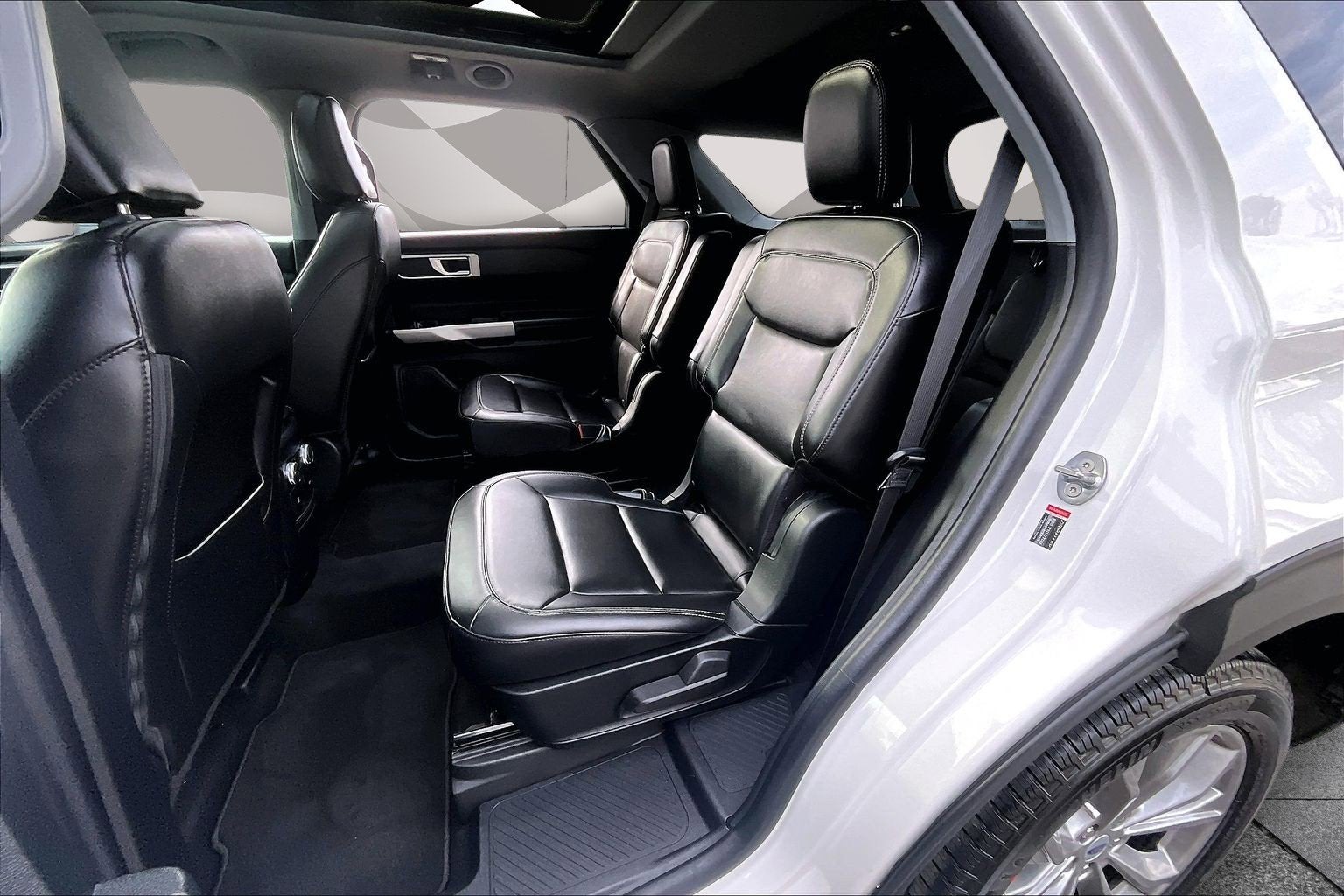 2022 Ford Explorer XLT LUXURY PANO ROOF