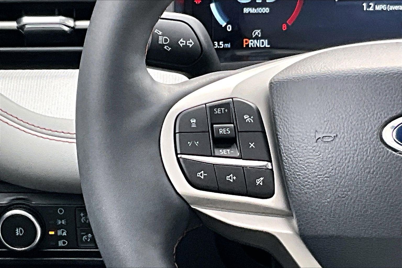 2026 Ford Explorer Active w/200A Pkg