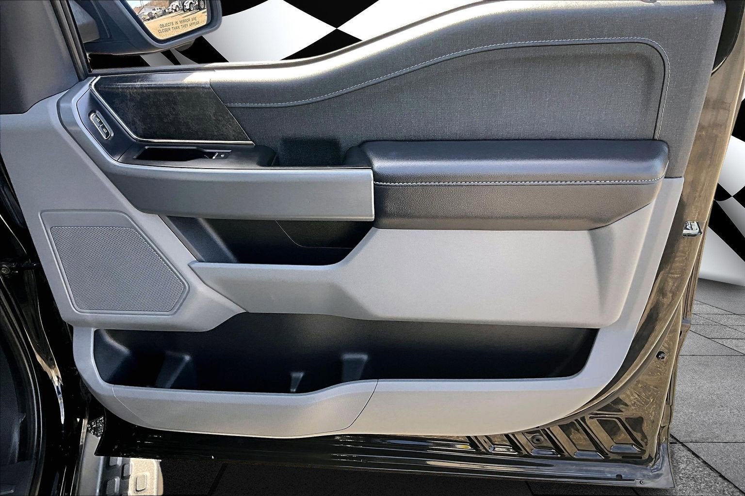 2023 Ford F-150 Lightning XLT LONG RANGE HIGH PACKAGE