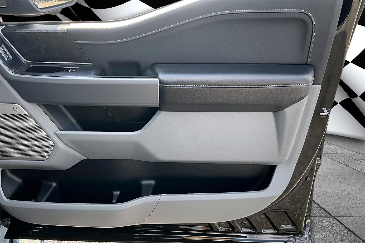 2024 Ford F-150 Lightning Flash