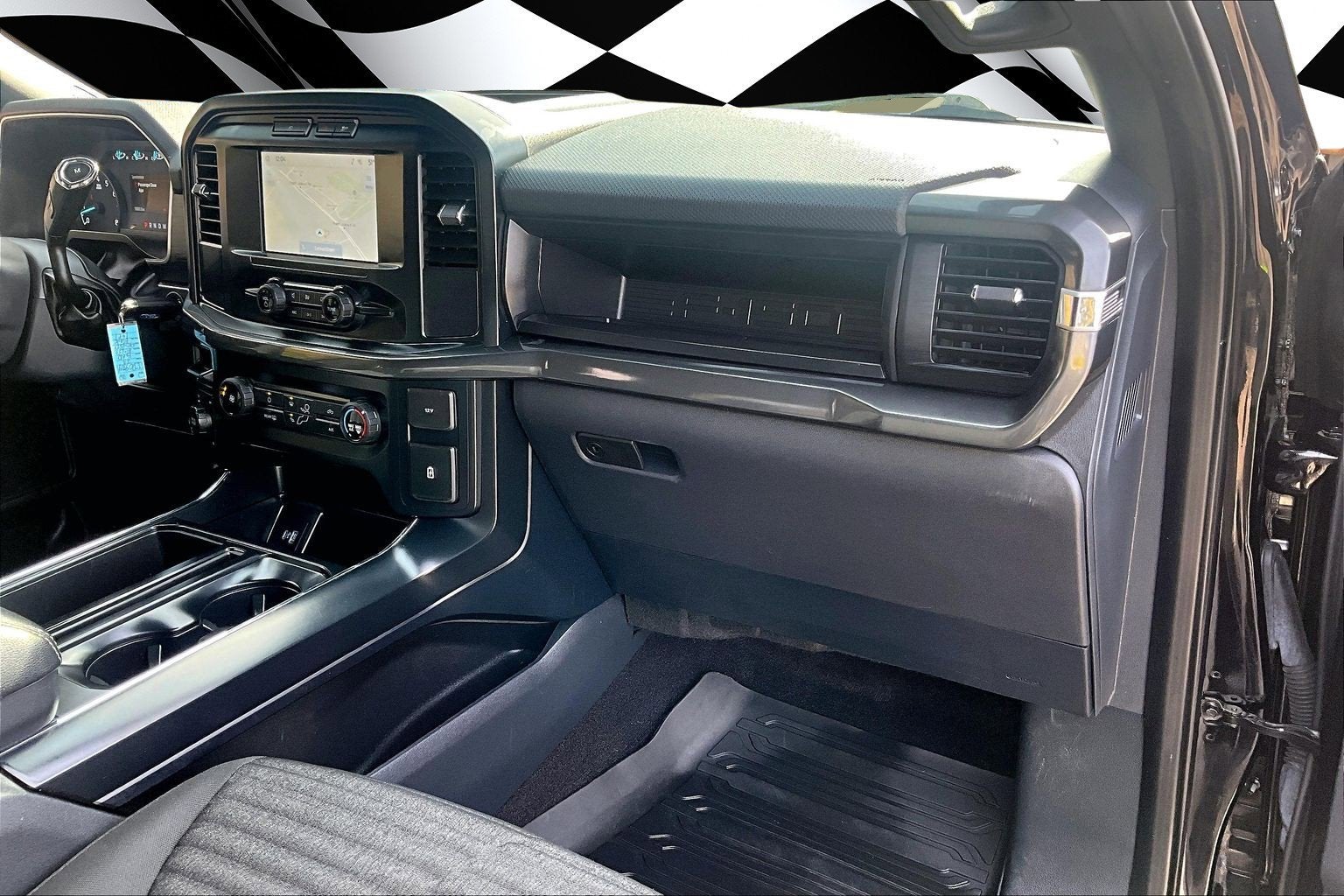 2023 Ford F-150 STX V8 CREW