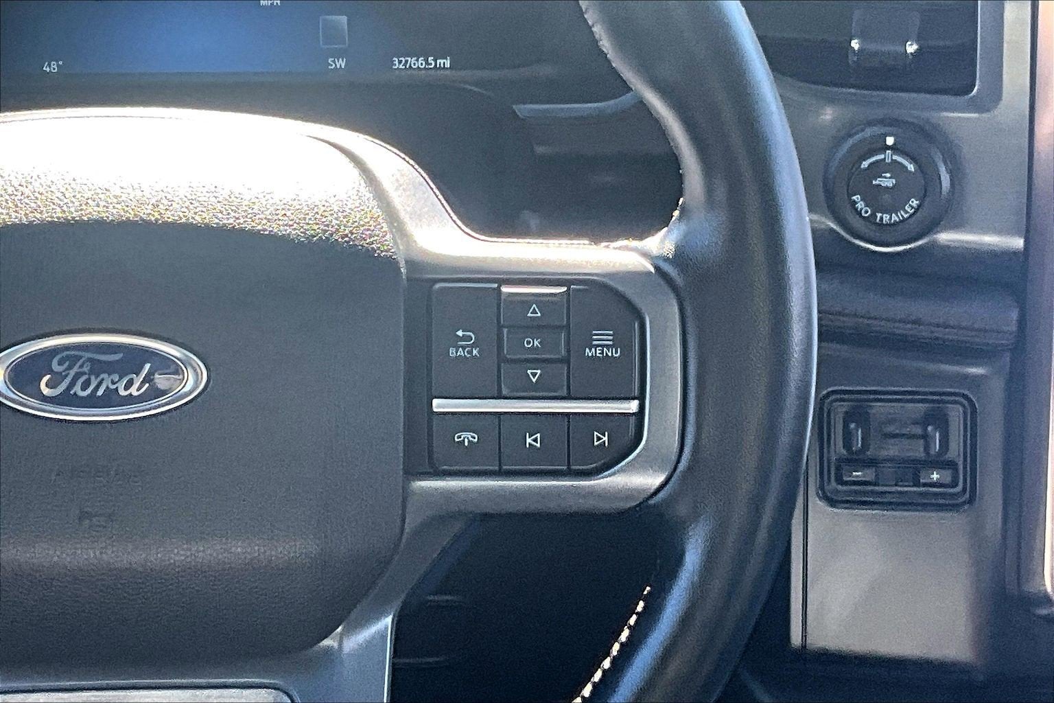 2023 Ford F-150 Lightning LARIAT LONG RANGE PANO ROOF