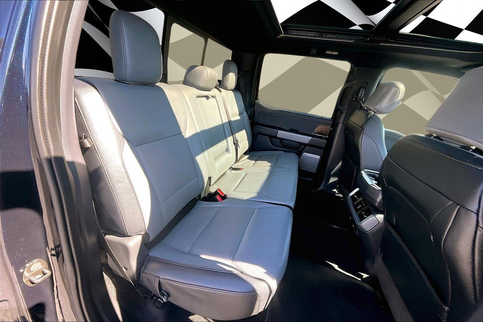 2023 Ford F-150 Lightning LARIAT LONG RANGE PANO ROOF